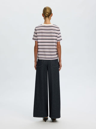 ESSENTIAL STRIPED BOXY TEE