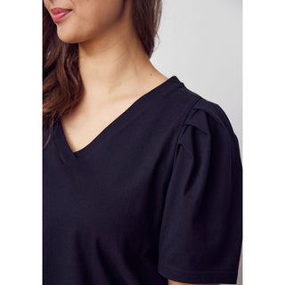 Tinni V-neck T-shirt