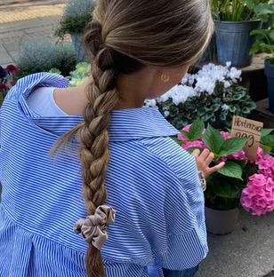 Silkes Scrunchie Medium Golden Beige