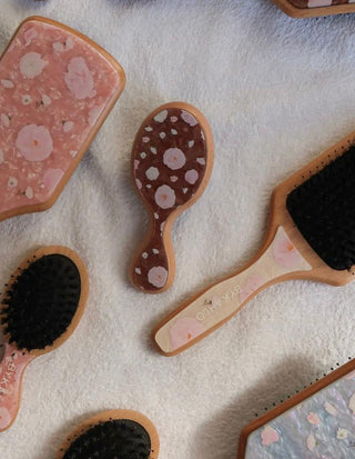 The Iconic Hairbrush Mini Chocolate Floral