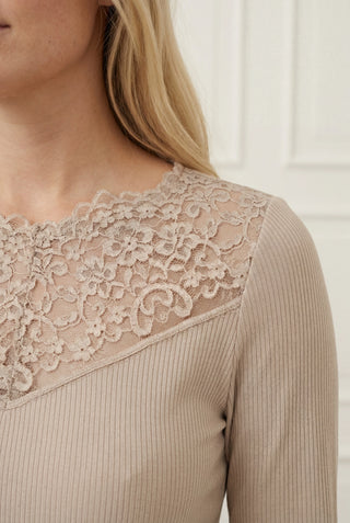 Dee Lace Blouse