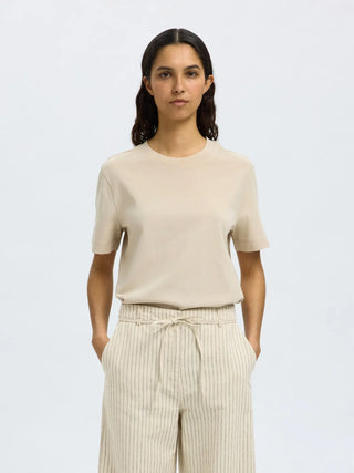 ESSENTIAL BOXY TEE