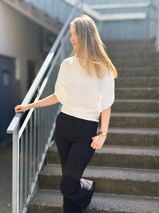 Dina 2/4 Boatneck Cape Top
