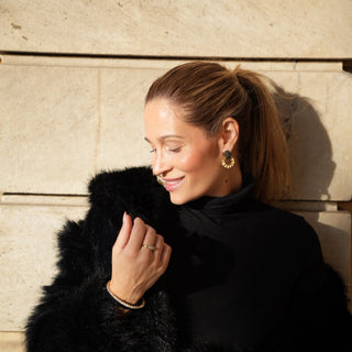 Midnight glow crystal black