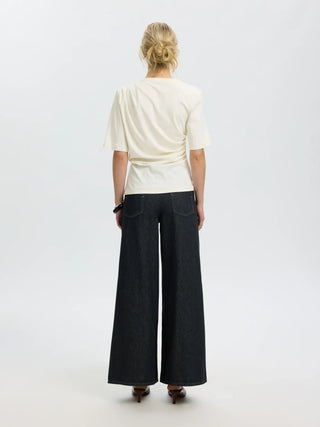 Woline Twist Tee
