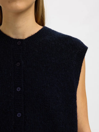 LULU BUTTON O-NECK VEST