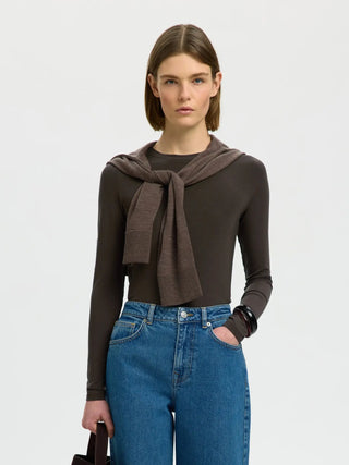 MANJA O-NECK