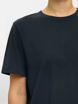 ESSENTIAL BOXY TEE