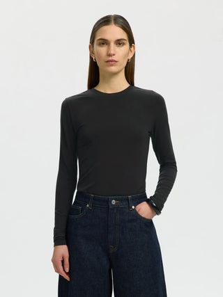 MANJA O-NECK